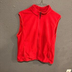 Amazon Essentials Scarlet Fleece Vest